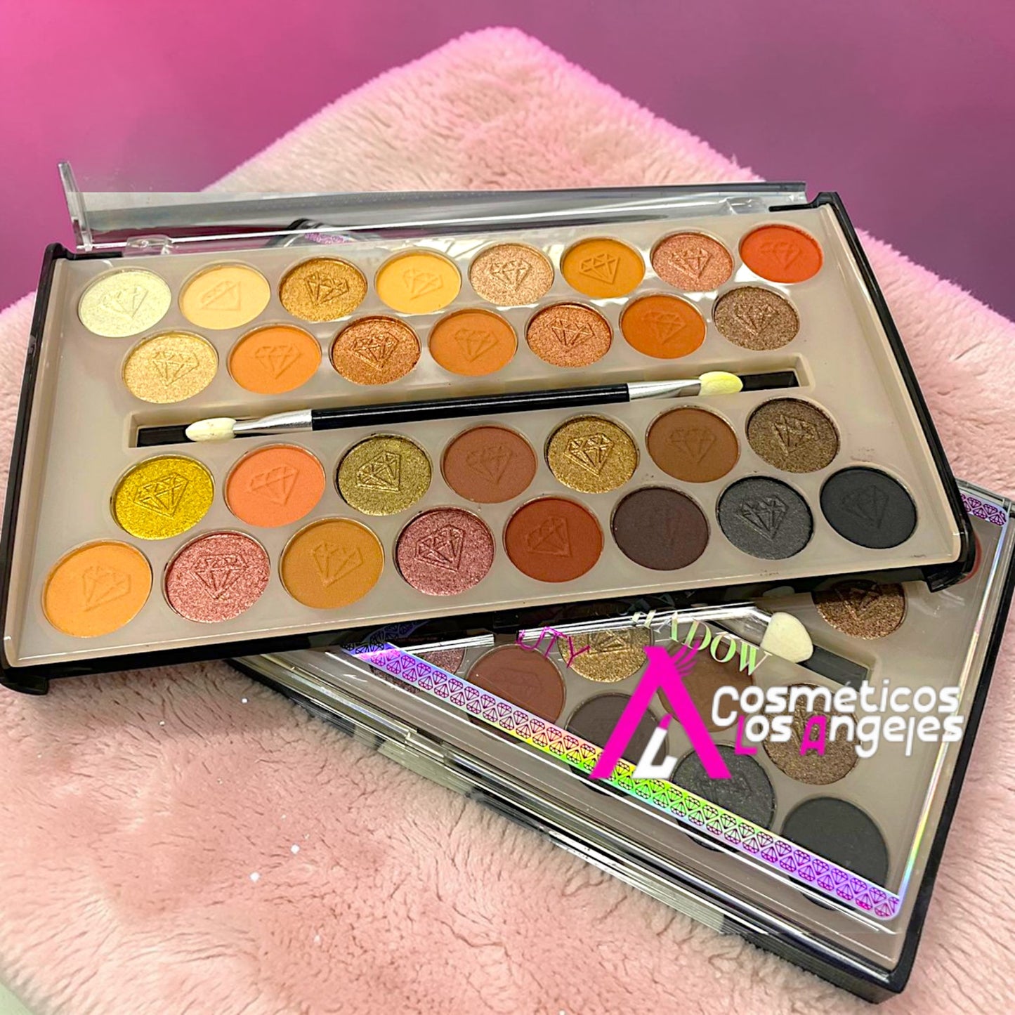 PALETA DE SOMBRAS CON APLICADOR 1 PZ 2406-2