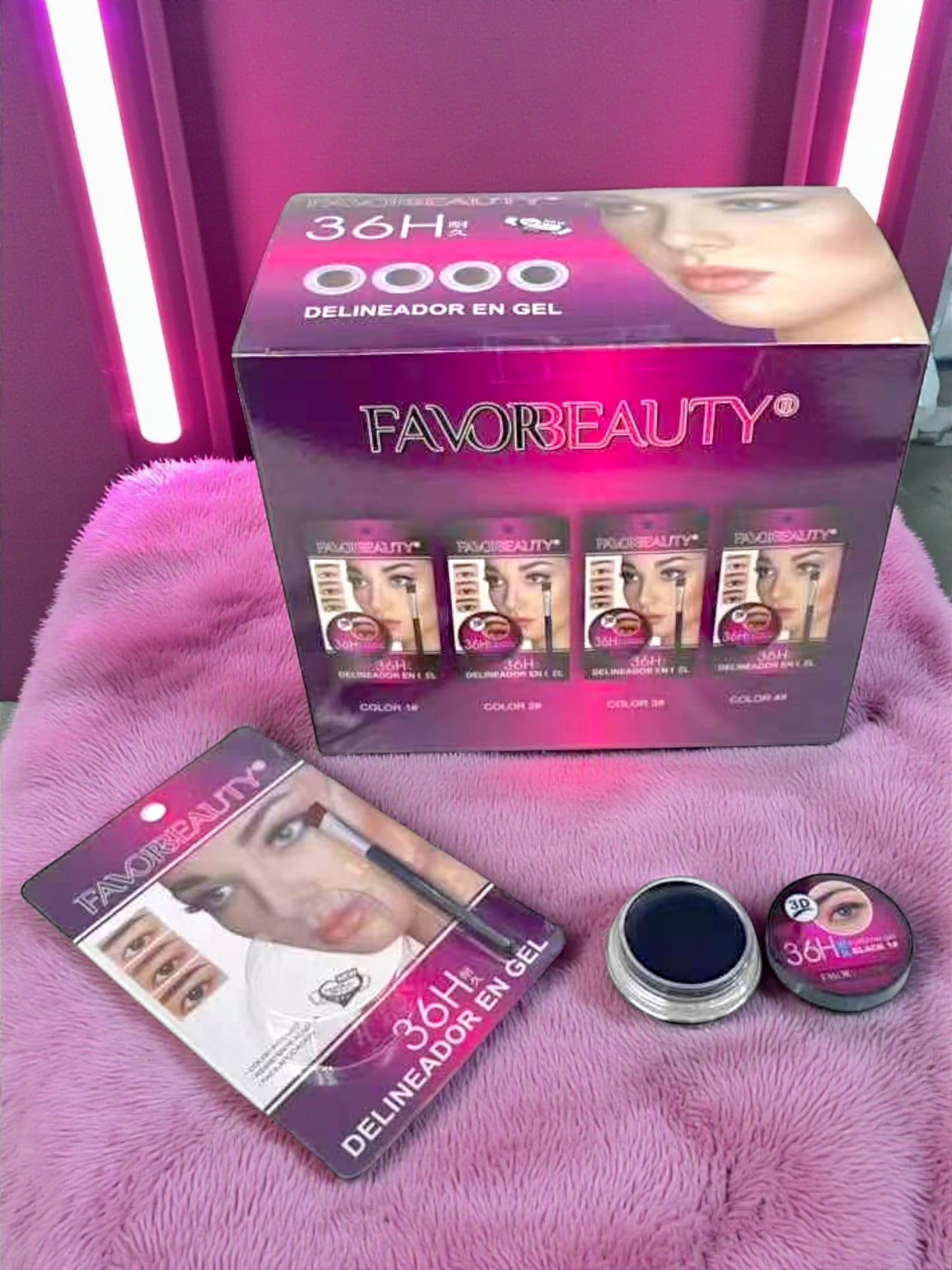 DELINEADOR EN GEL PARA CEJAS 24 PZ EB7051