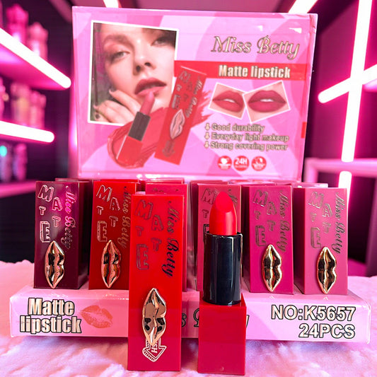 LABIAL EN BARRA, PRESIONA EL BESO Y USA 24 PZ K5657