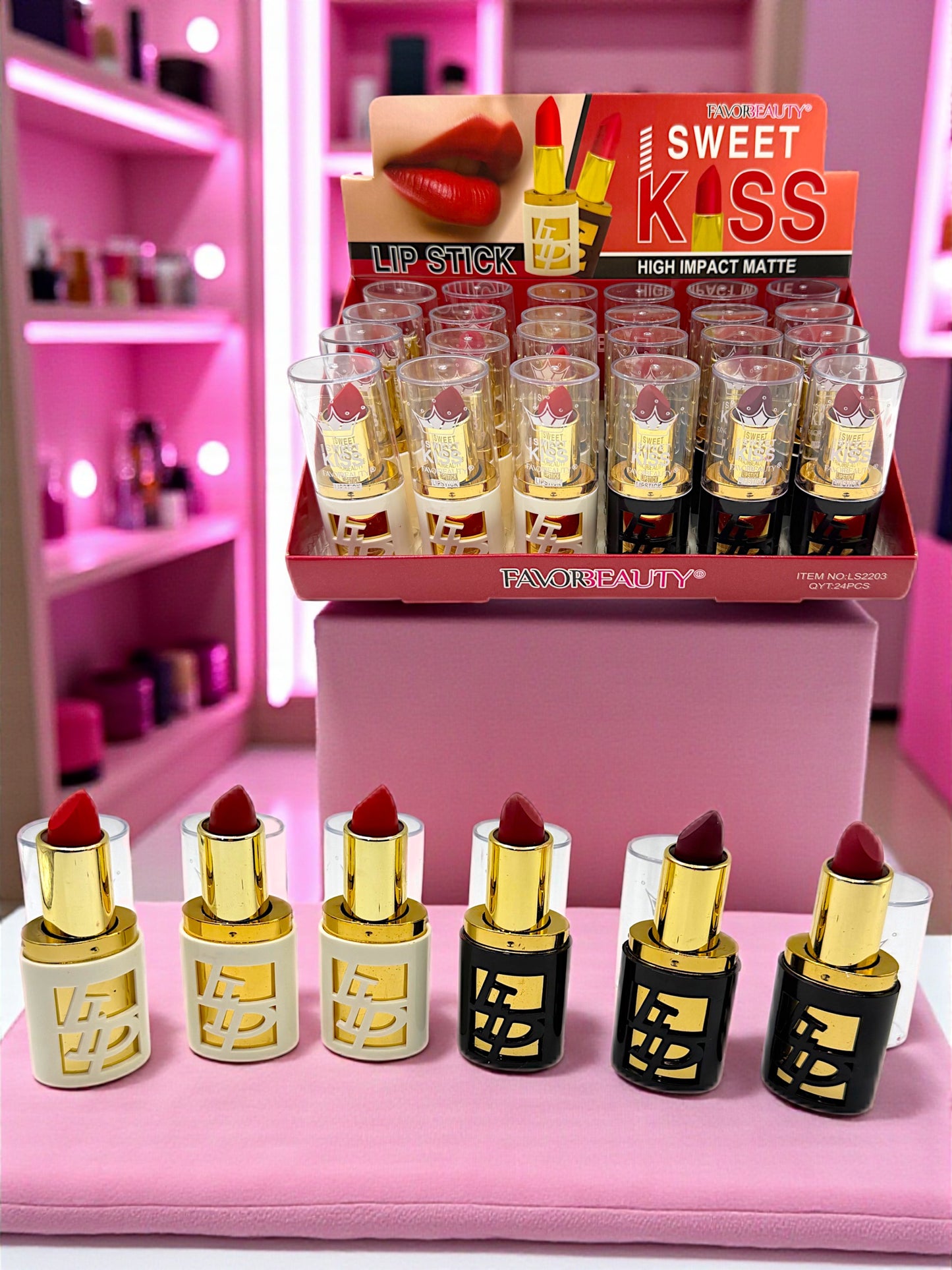 LABIAL EN BARRA MATTE KISS 24 PZ LS2203-1